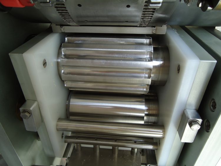 Automatic pasta sheeter for pasta factory up to 600 kg/h